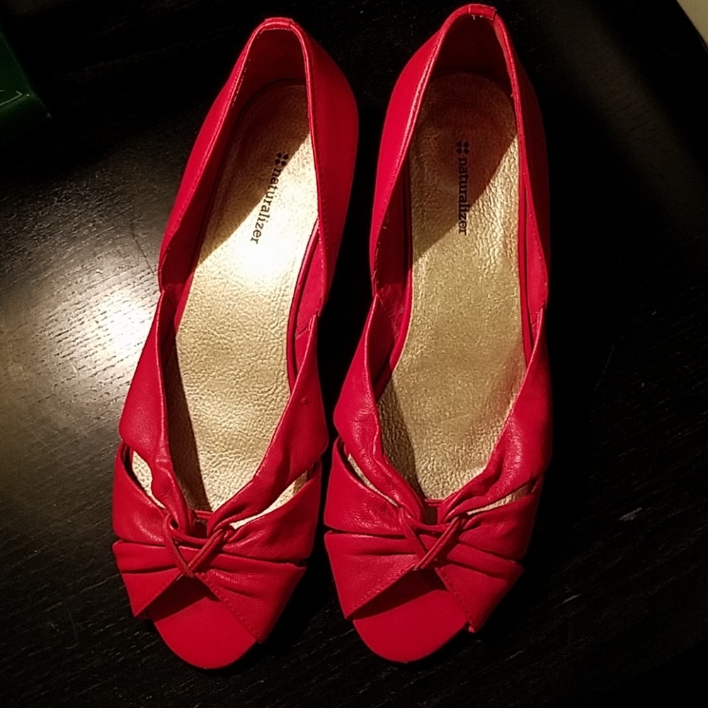 Vintage 90's Womens red Naturalizer shoes sandals